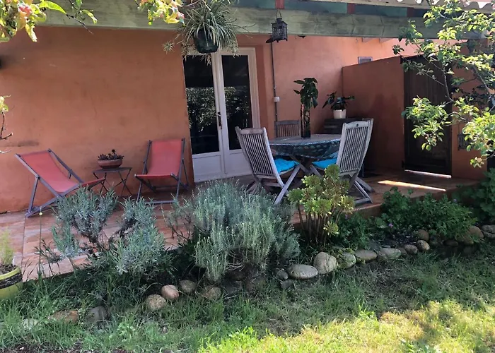Joli Avec Piscine Chauffee Apartman *