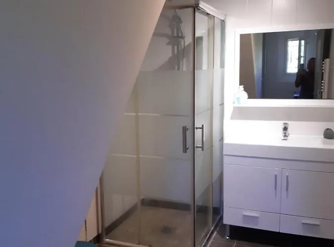 Joli Avec Piscine Chauffee Apartman *